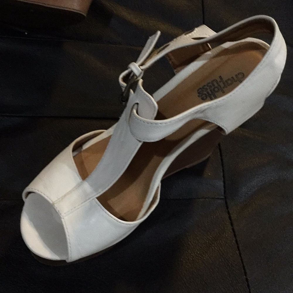 Shoes - Picture 2 of 4